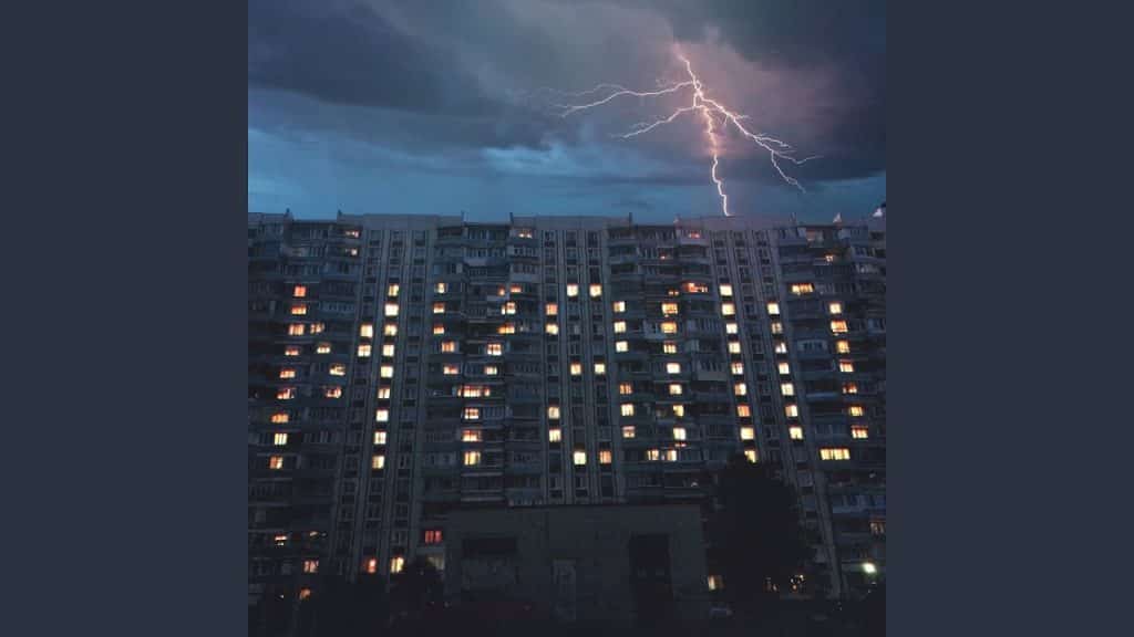 Смысл песни Gspd - Никому не говори!