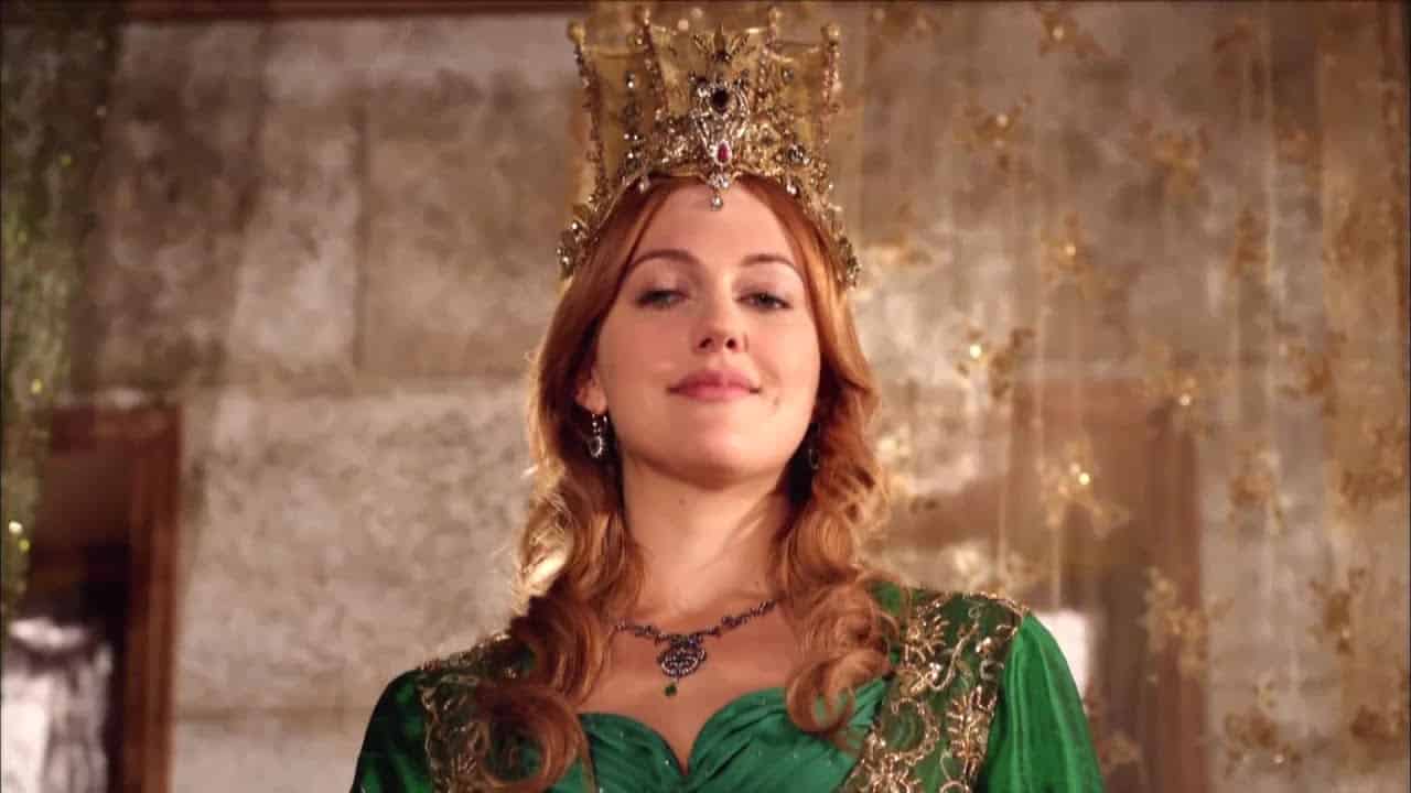 В какой серии Хюррем станет управлять гаремом?