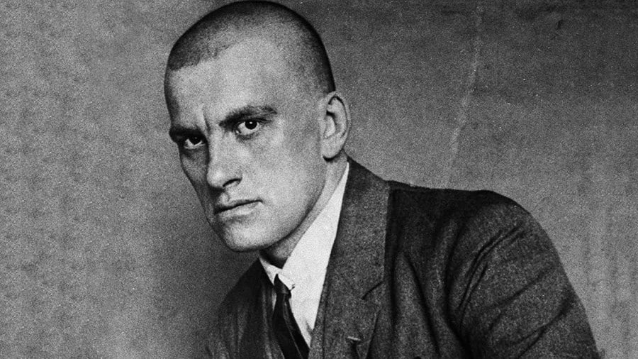 Краткое содержание биографии Владимира Владимировича Маяковского