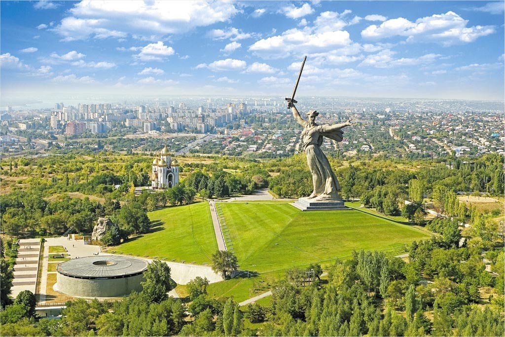Сочинение-рассуждение на тему "Родина"