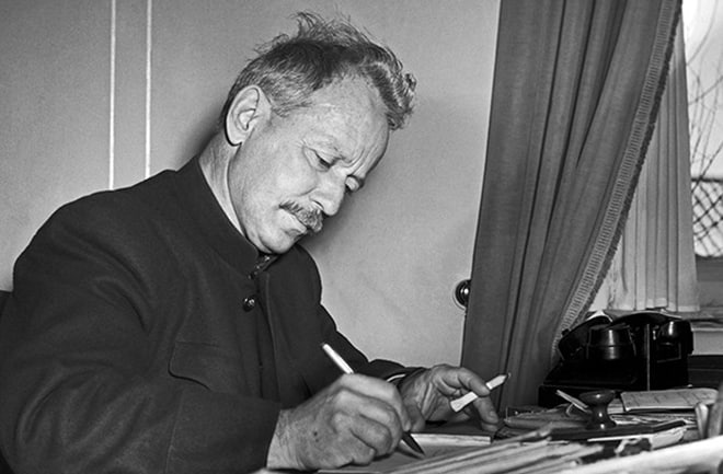 Биография Шолохова Михаила Александровича: кратко, самое главное