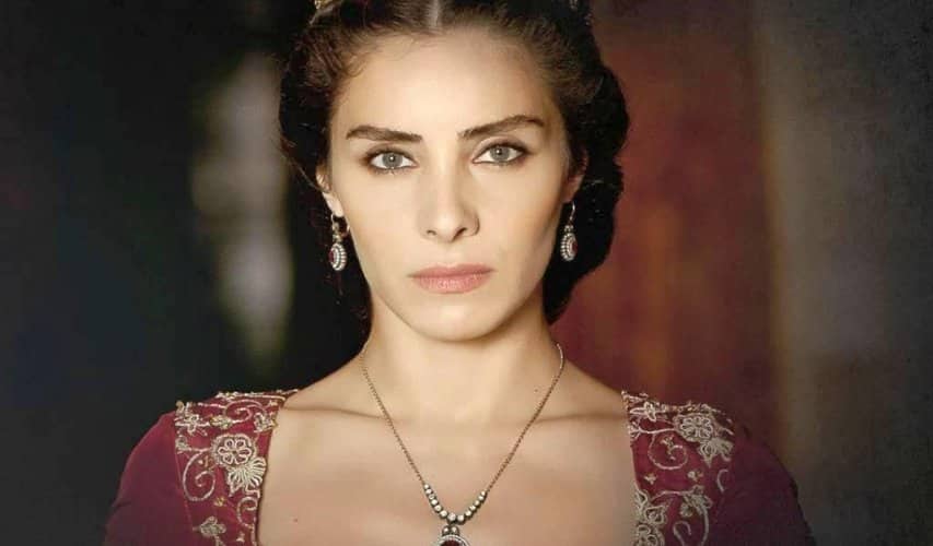 В какой серии сериала Великолепный век Гюльшах умрет