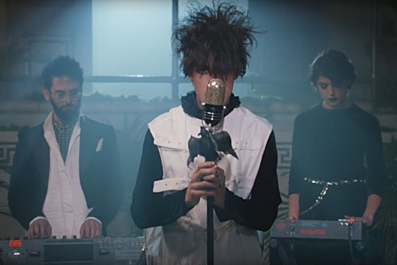 Смысл песни MGMT - Little Dark Age