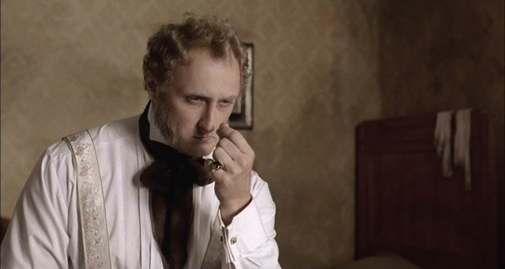Лужин сидит в ярости