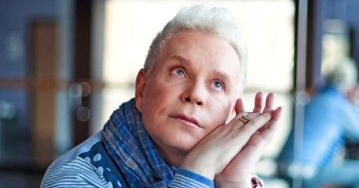 В чем заключается смысл песни "Голубая Луна"?