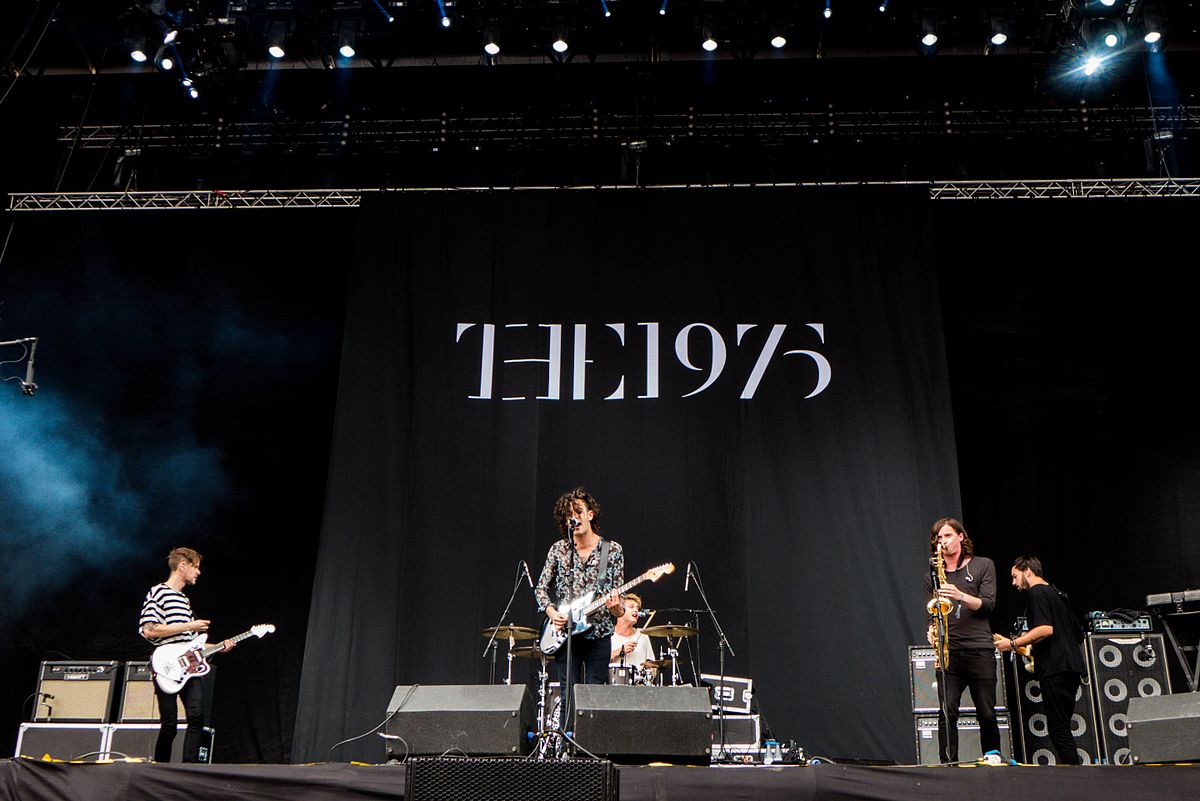 Что послушать в дороге в машине